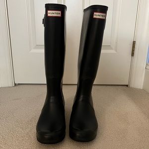 Size 10 Tall Black Hunter Rain Boots